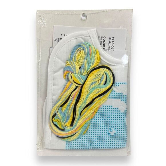 Janlynn Neat & Nifty Moon & Stars Stamped Cross Stitch Bib Kit 143-09 DIY Crafts - Picture 4 of 6